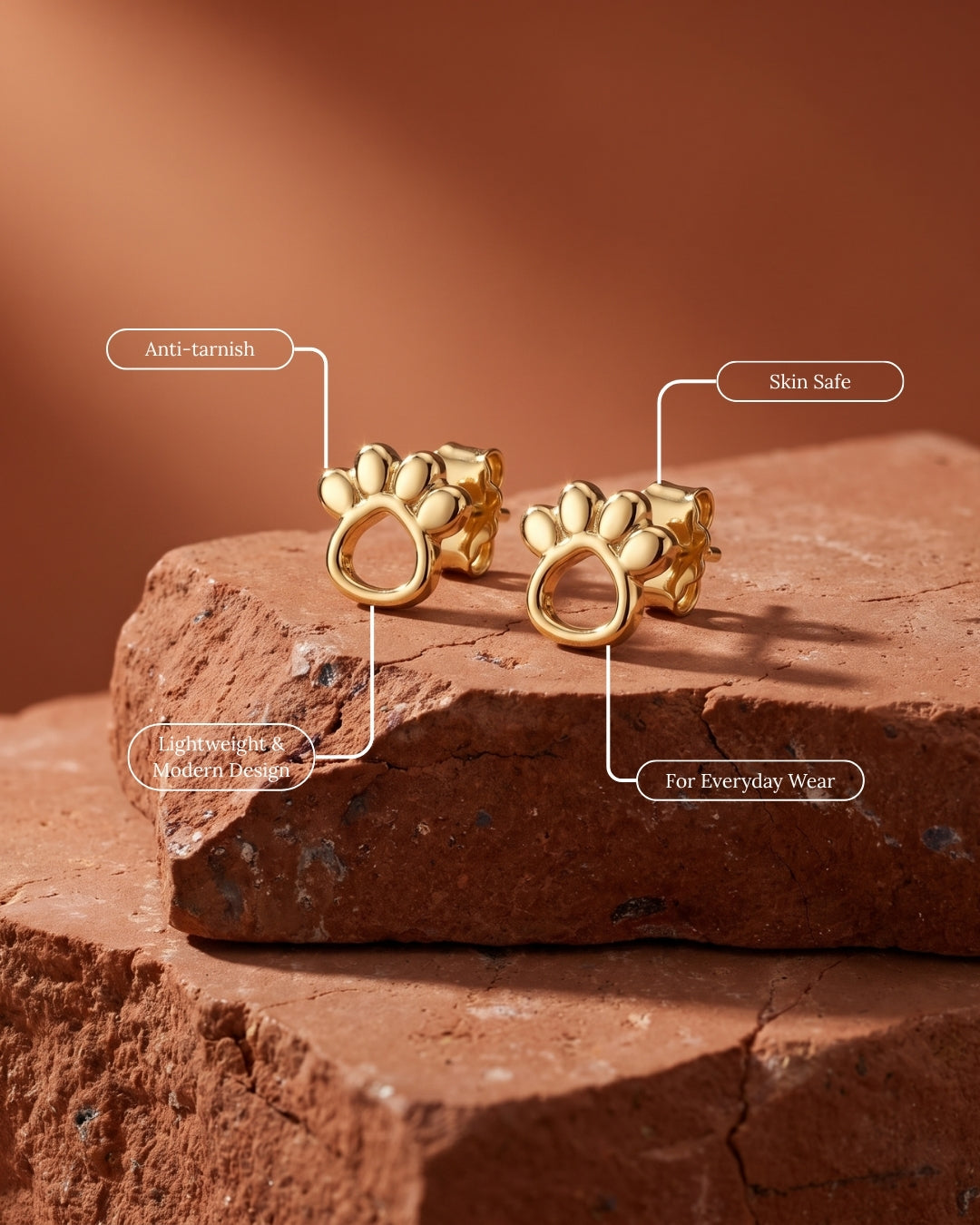 Trace Studs Earrings
