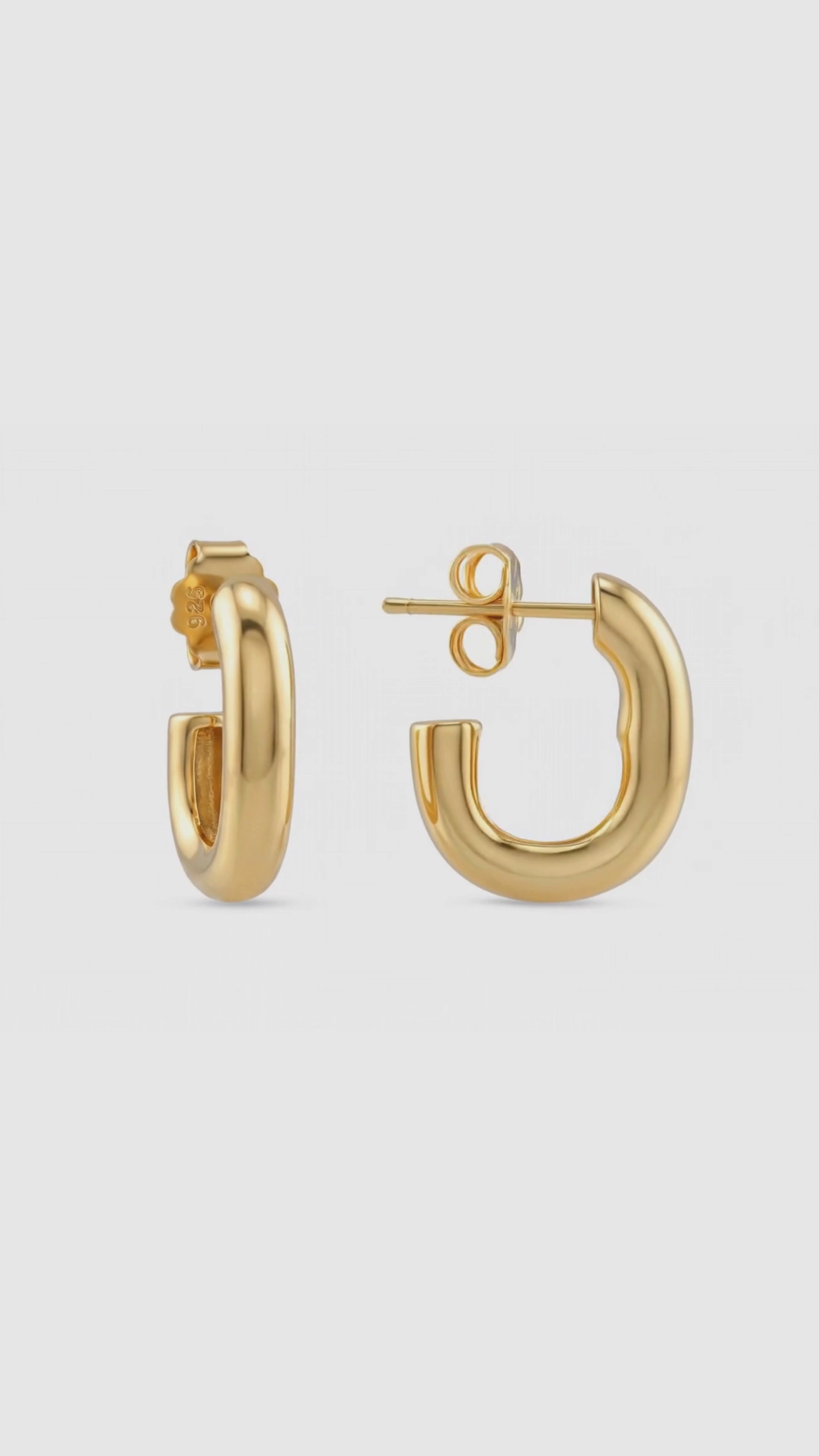 Video laden: Cusp Huggie Earrings